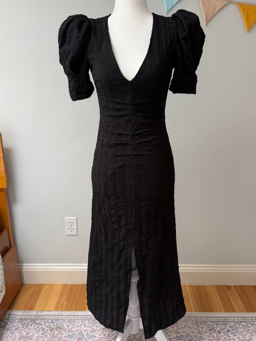 ASTR The Label Black Puff Sleeve Deep V Midi Dress